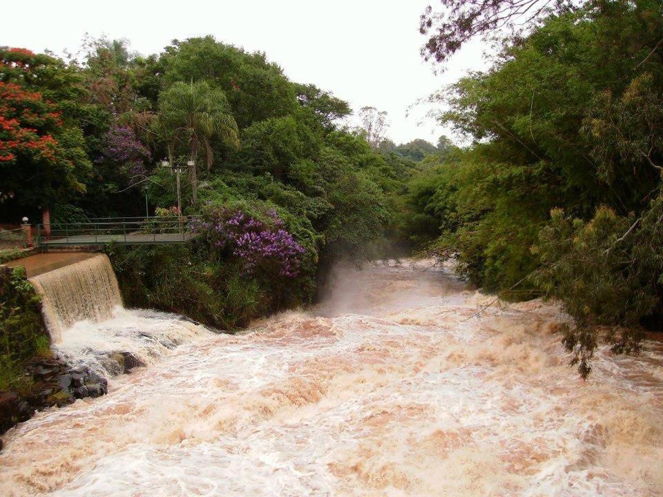 Espaco Alvorada ,Agendamento Das Atividades, Cafe Da Manha ,Banheira E Piscina No Centro Brotas Eksteriør bilde